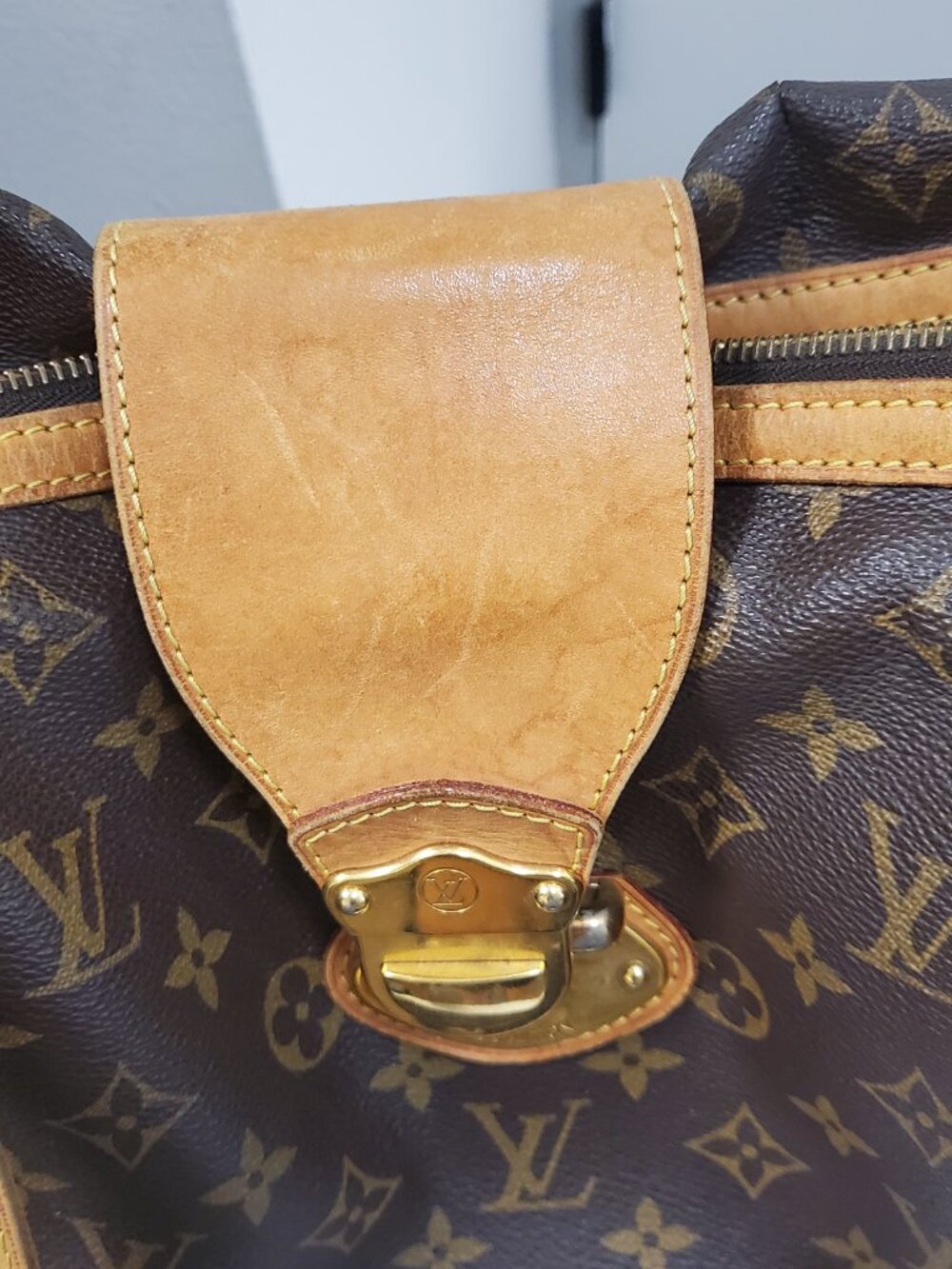 12. Louis Vuitton Monogram Shoulder Bag with Tan Shoulder Strap - Picture 16 of 16